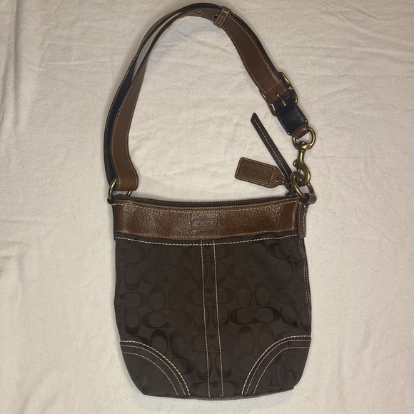 NWOT Coach brown crossbody/ shoulder purse - Picture 2 of 9